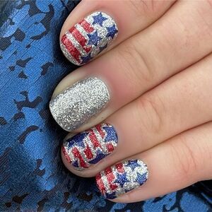 Color Street | Glitz and Glory, red silver blue stars & stripes glitter nails